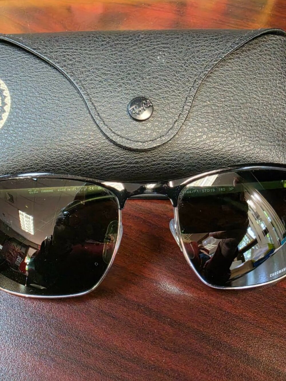 Women's Ray Ban Chromage sunglasses with case